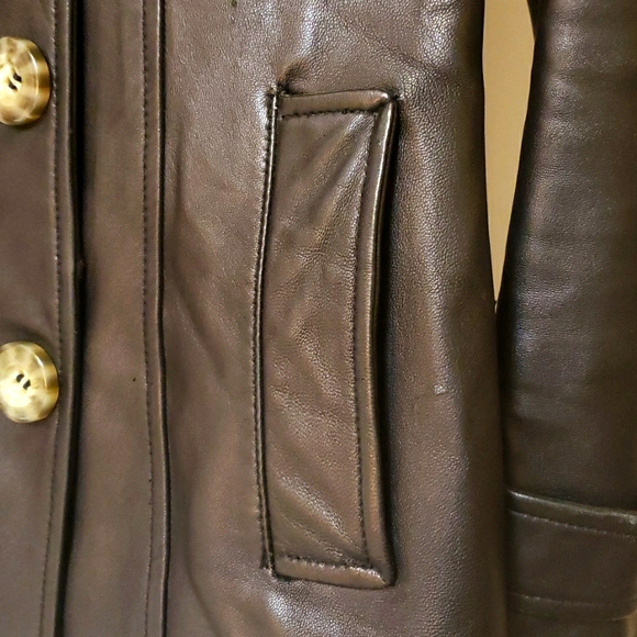 Black leather coat by Danier - Picture 3 of 9